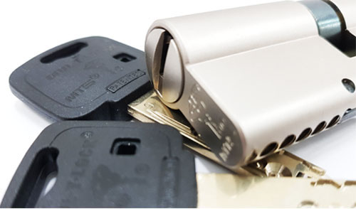 amaestramiento MT5 plus cerrajeros barcelona amaestramiento MT5 plus cerrajeros barcelona